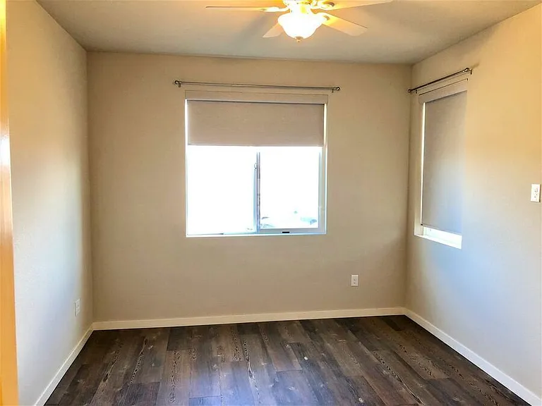 9736 Clermont Ln — Photo 10