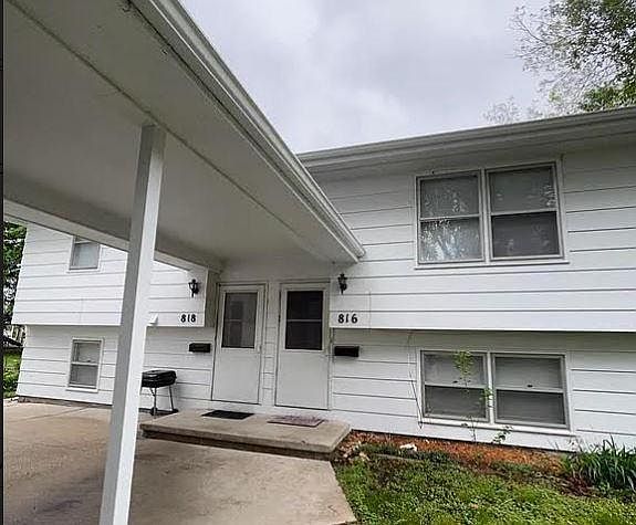 1st image of 818 Douglas Ave