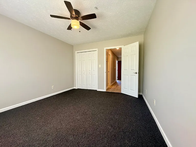 224 Waterdown Dr #1 — Photo 15