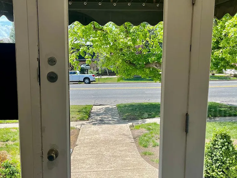 Scarsdale — Photo 51