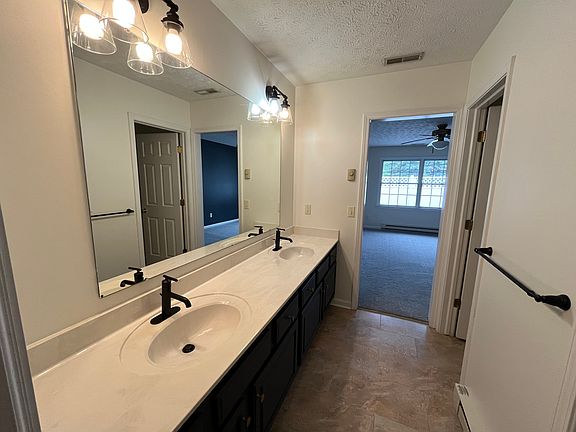 Primary Suite Bathroom