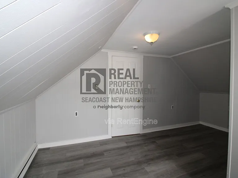 27 Rochester St #B — Photo 8