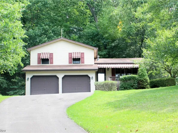 130 French St, East Palestine, OH 44413