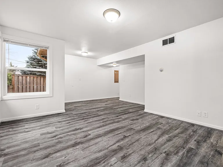 1017 7th Ave SW — Photo 8