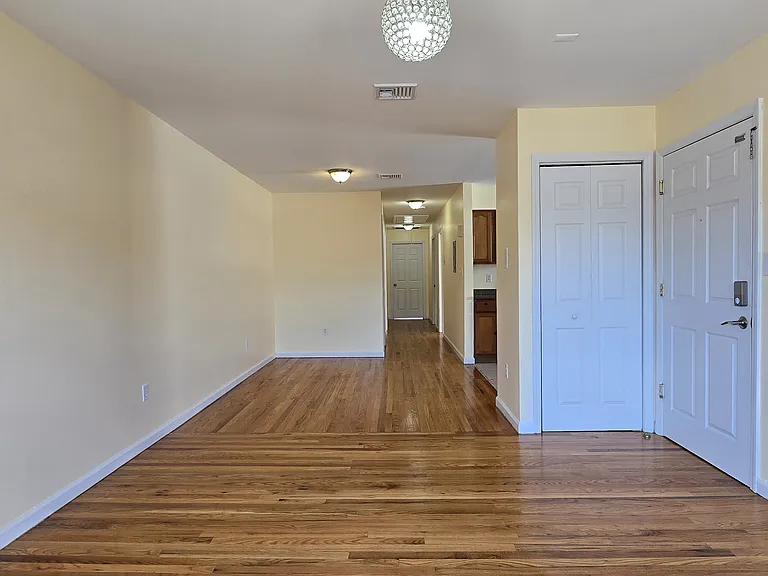 22 Wakeman Ave #2 — Photo 5