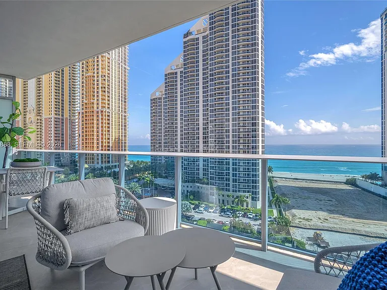 17550 Collins Ave #1002 — Photo 27