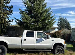 8911 Eastview Ave, Everett, WA 98208