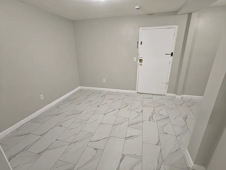 48 Carteret St #5B — Photo 6