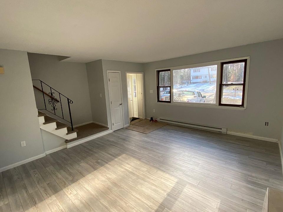 1st image of 5 Hammond Dr #A