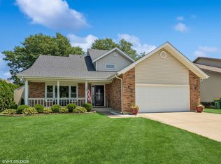 651 Garth Rd, Wheeling, IL 60090