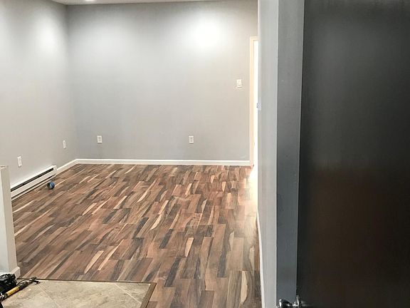 3rd image of 914 N 48th St Floor 2