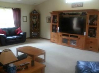 5165 Dixon Dr, Hilliard, OH 43026