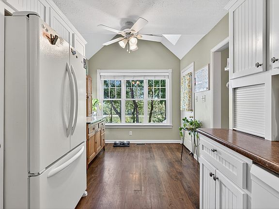 30th image of this home