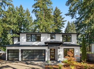 17522 Bryant Rd, Lake Oswego, OR 97035