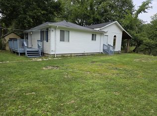 2709 N River Isle Rd, Momence, IL 60954