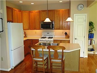 3rd image of 124 Yardley Pl