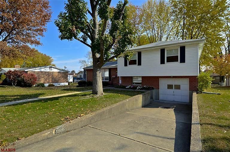 1st image of 1080 Randell Ct