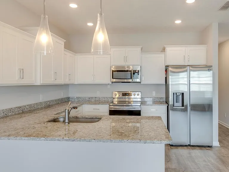 4327 Doral Dr — Photo 6