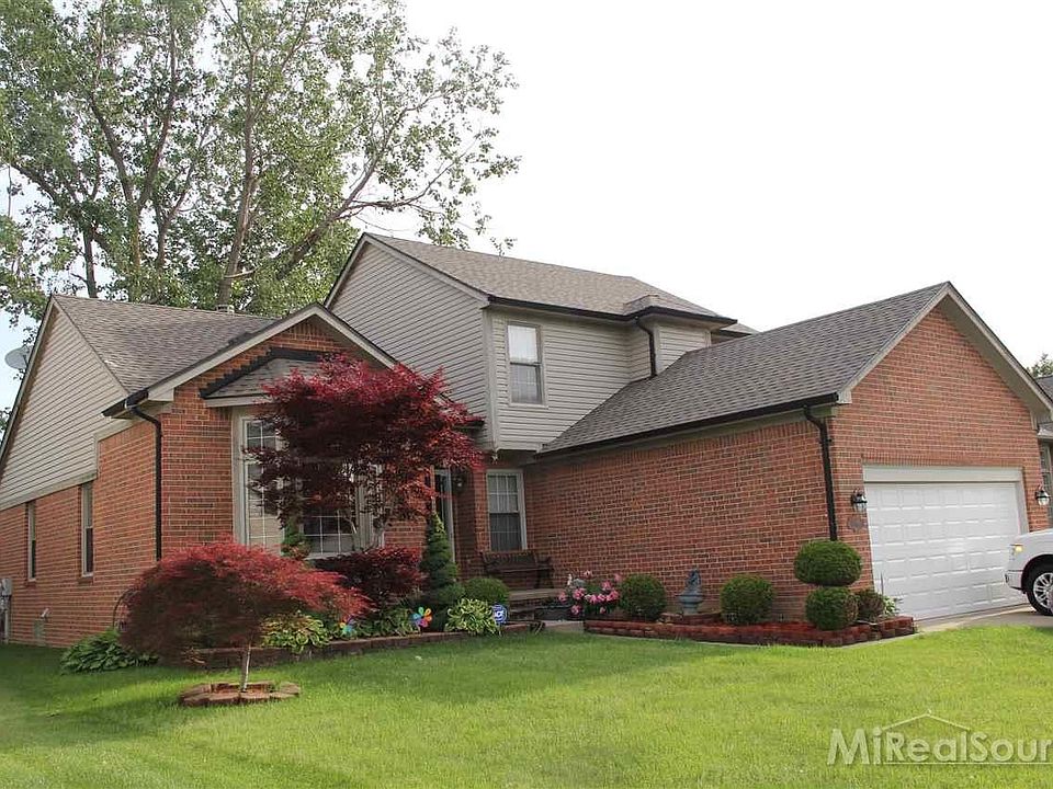 1st image of 2095 Sprucewood Dr