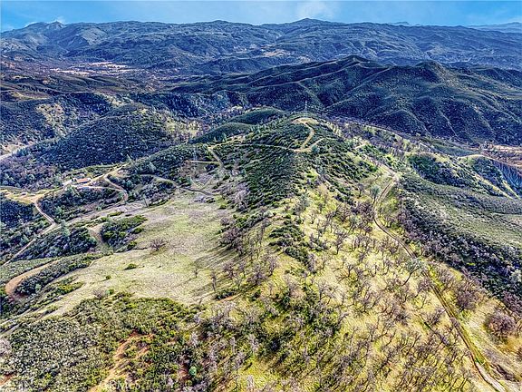 5th image of 162 Mule Skinner Rd