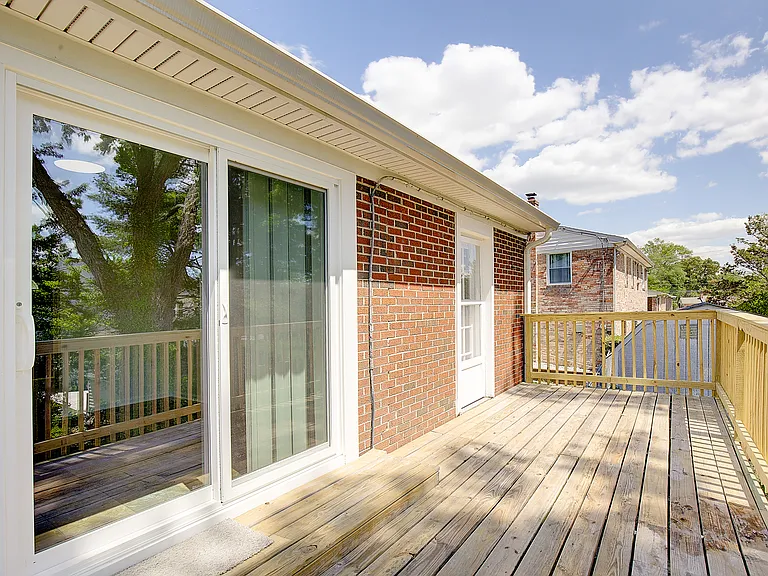6417 Kaine Dr — Photo 52