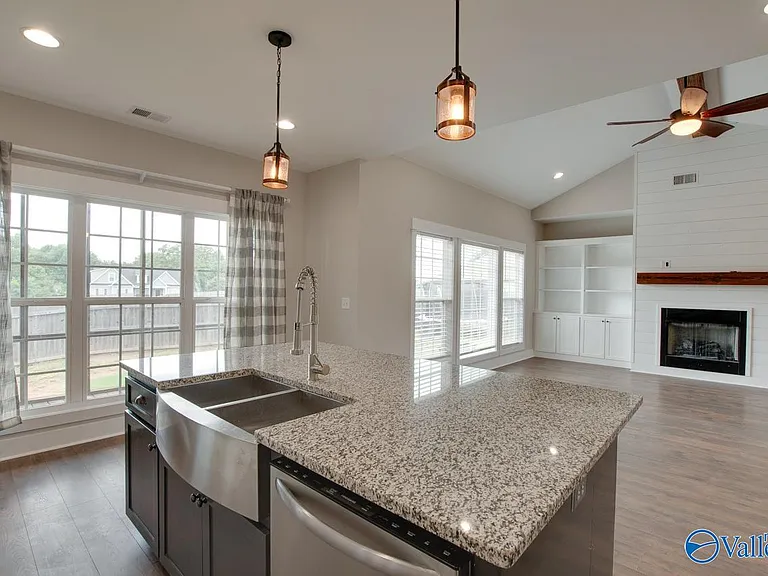 1837 Saddle Trace Ln — Photo 10