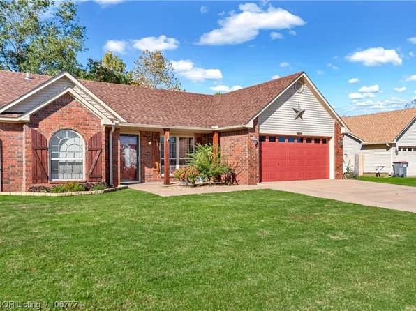 51 Plumbark Ct, Greenwood, AR 72936