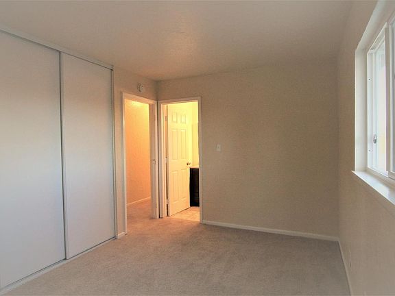 5th image of 15515 Fresno St