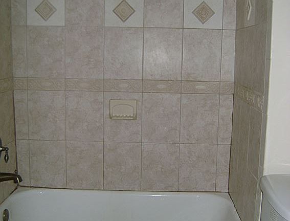 3rd image of 542B E Gaston St