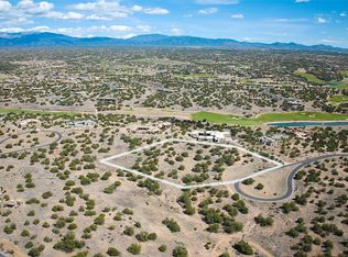 20 Hacienda Caballero, Santa Fe, NM 87506