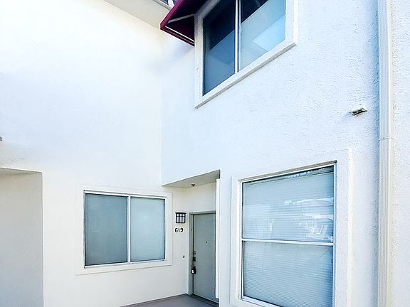 4th image of 601 Baltic Cir Unit 619