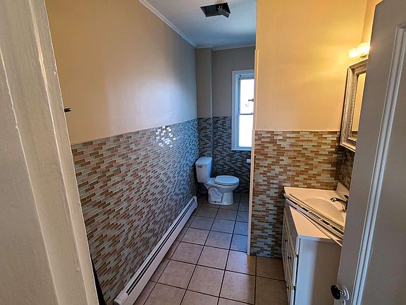 2nd image of 126 Lynnfield St #2