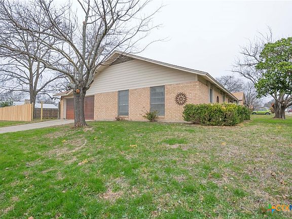 4th image of 2207 Grandon Cir
