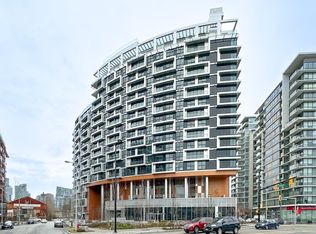 1768 Cook St #407, Vancouver, BC V5Y 0N3