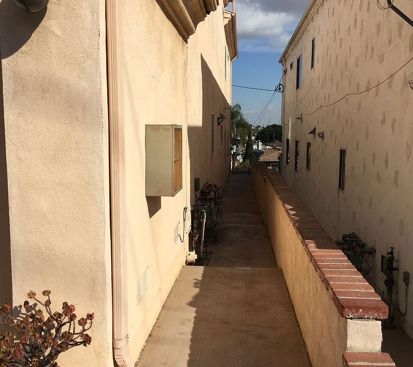1st image of 690 W 23rd St APT B