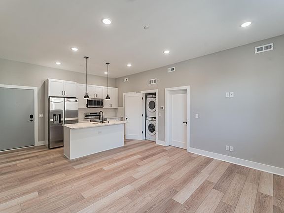 3rd image of 1730 N 22nd St #203