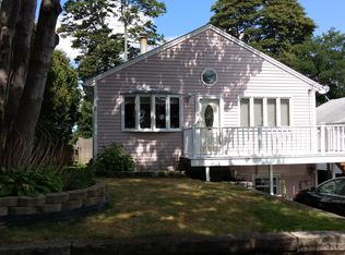 141 Edgeworth Ave, Providence, RI 02904