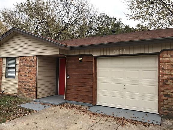 3rd image of 12216 Knight Dr