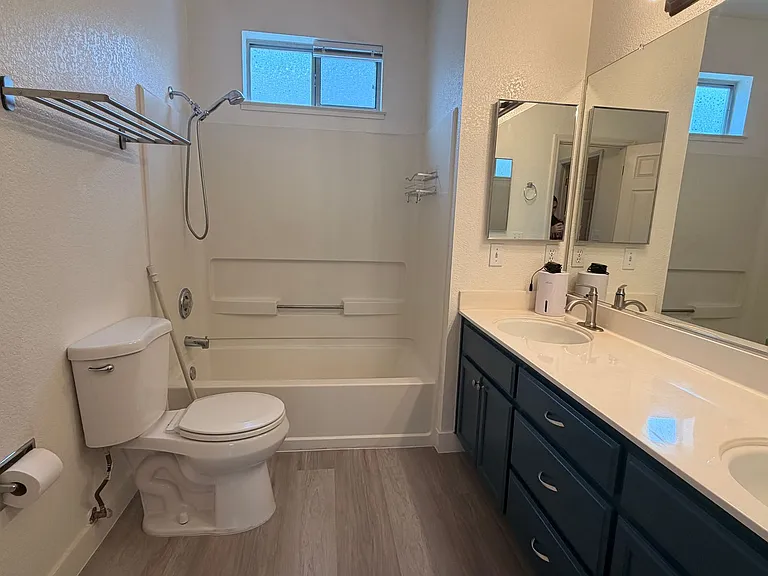 250 Santa Fe Ter #316 — Photo 14
