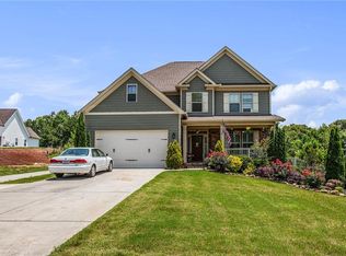 496 Village Creek Dr, Jasper, GA 30143