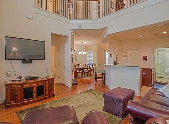 4th image of 204 Milan St #704