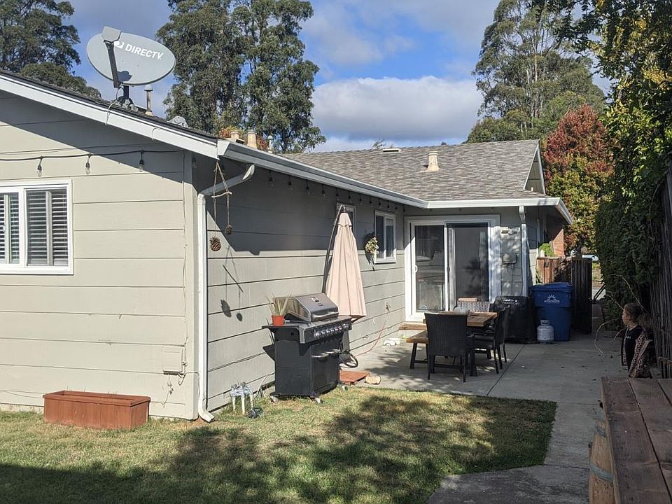 2nd image of 932 Kennedy Dr