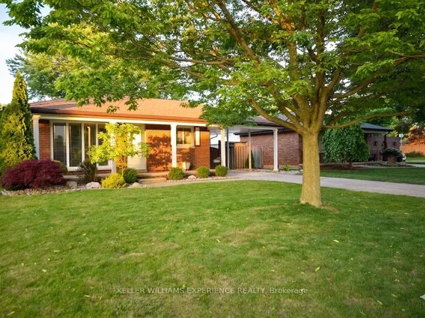 1290 Janisse Dr, Windsor, ON N8S 2W3