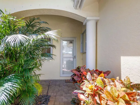 164 Barefoot Cove, Hypoluxo, FL 33462