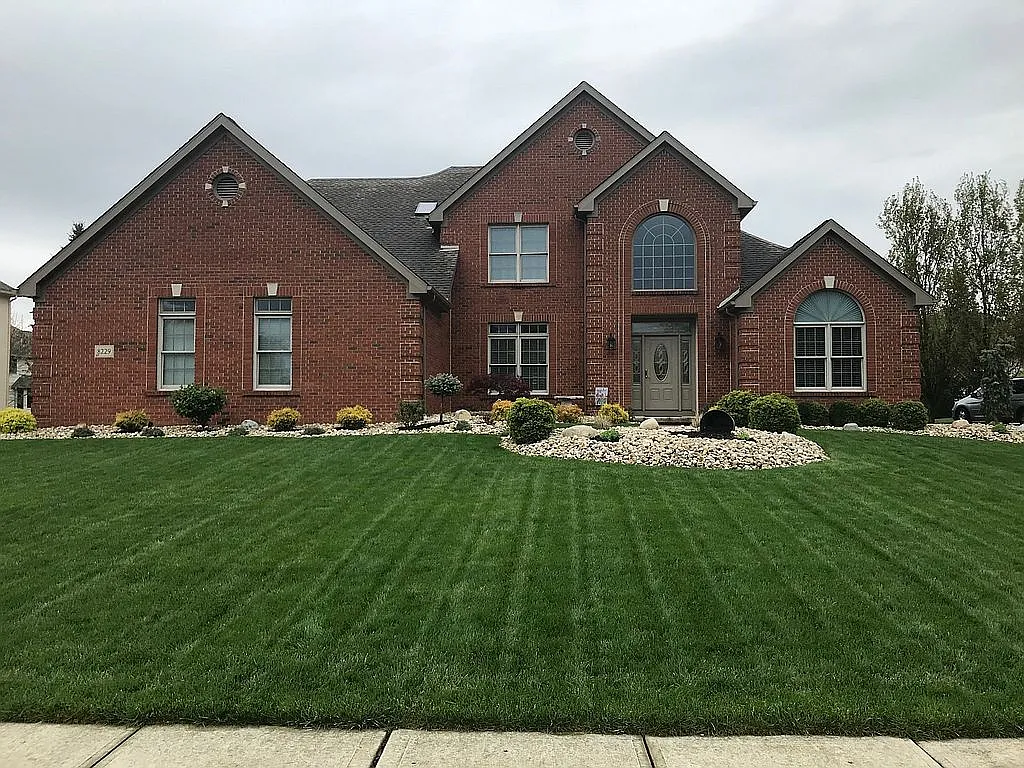 8229 Harvest Wind Dr photo 1
