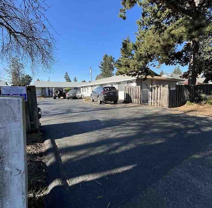 1st image of 1910 NE Stapleton Rd #1