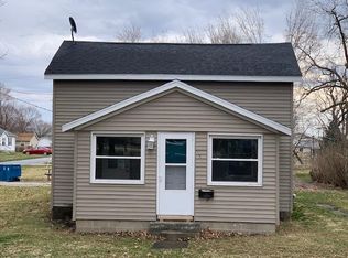 320 N 2nd Ave, Chenoa, IL 61726