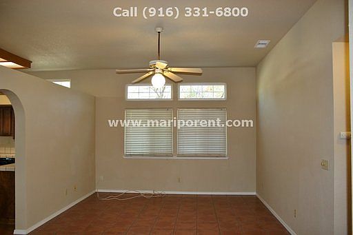 4th image of 881 Vintage Oak Ave