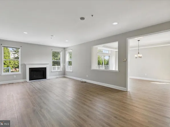 300 Moir Ave, Conshohocken, PA 19428