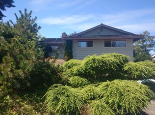 10725 12th Ave NW, Seattle, WA 98177